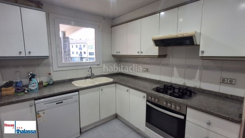 Foto 115d907c-3d0f-4b4a-a1cc-e25ad9f85c75. Casa amb calefacció a Centre Vidreres