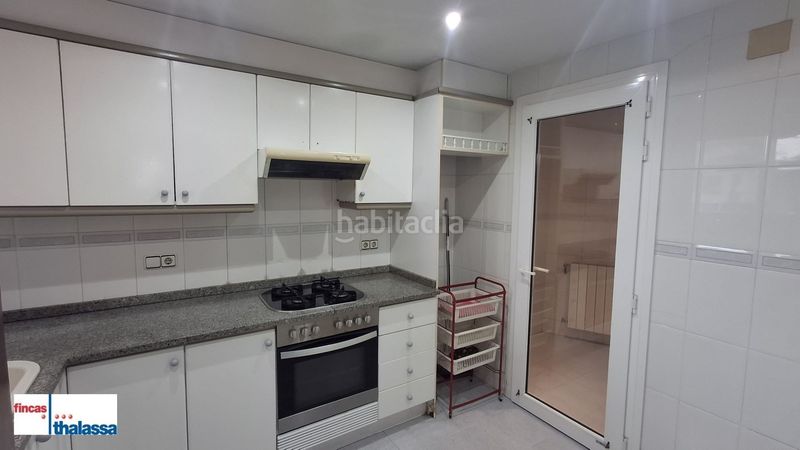 Foto 957b52f3-fdac-4886-9dd2-2d0b6b33c6ce. Casa amb calefacció a Centre Vidreres