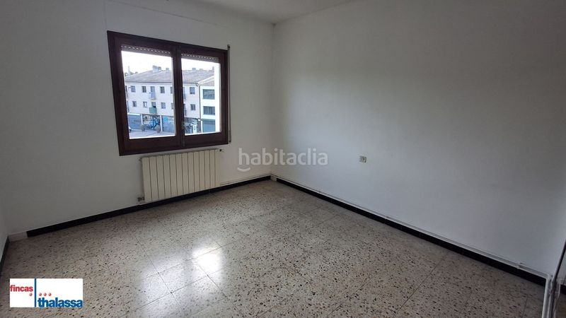 Foto b605af46-7a96-4ae9-9afd-ba8f8b045580. Casa amb calefacció a Centre Vidreres