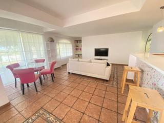 Location Appartement  Carrer tombatossals. Precioso apartamento tipo villa con jardin y piscina