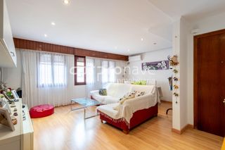 Casa  Calle alcalde tárrega. Casa a pocos metros de plaza maría agustina