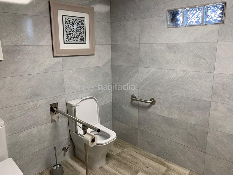 Foto 29b29d5a-09bb-4e85-8032-089d476b4947. Locale commerciale in paseo marítimo 20 in Playa-Ben Afeli Almazora / Almassora