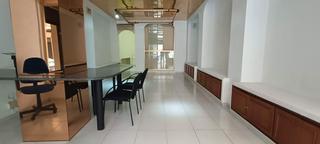 Rent Business premise  Carrer de fola. Local acondicionado en planta baja en el centro