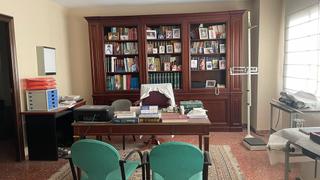 Location Bureau  Carrer major. Despacho en alquiler en el centro