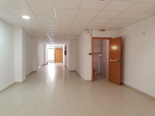Business premise in Ronda de Vinatea