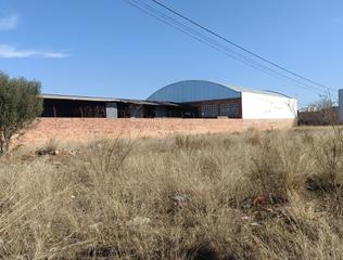 Fabrikhalle in Calle la torre d en besora 6b. Venta de 9000m de suelo con nave de 680m. acceso sur de castelló