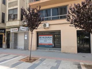 Lloguer Local Comercial a Avenida de la mare de déu del lledó 15. Local céntrico para posible restaurante