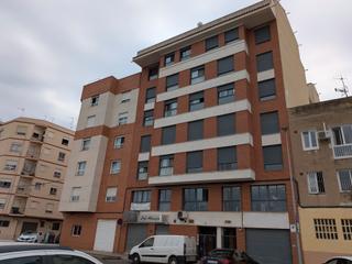 Pis en Carrer d'osca 21. Piso de 3 habitaciones con garaje en zona castalia