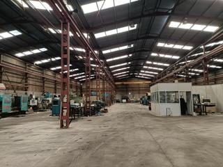 Bâtiment à usage industriel à Cv-20 96. Se vende nave independiente de 2881mtos con parcela, primera lín