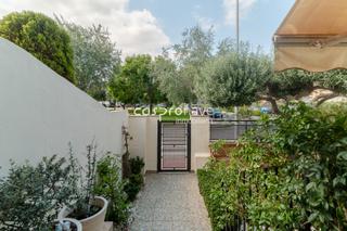 Casa bifamiliare in Pau Lledó. Vivienda paredada en pau lledo
