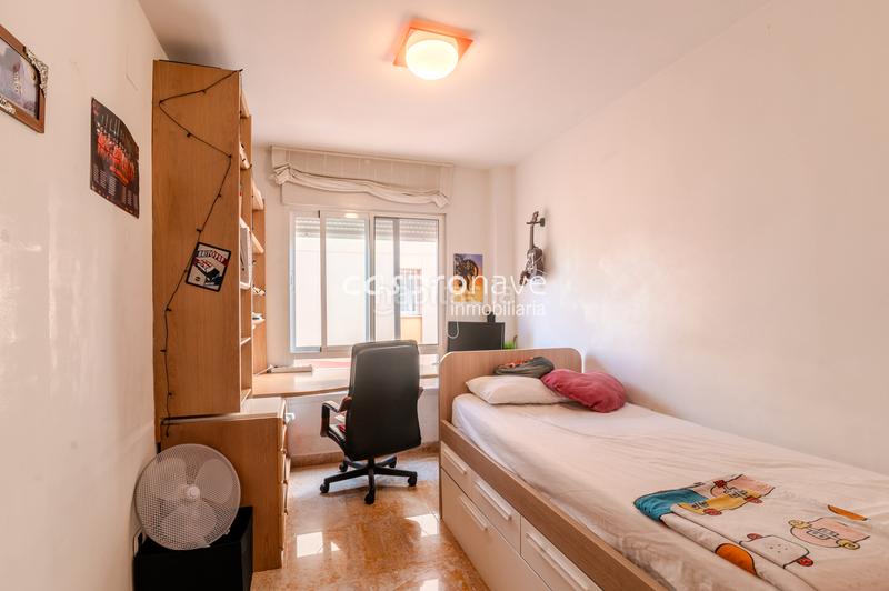 Foto bf81cbc9-8092-41dd-808c-ecf8e2ca40c8. Casa aparellada amb xemeneia calefacció aparcament a Castellón de la Plana