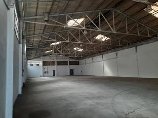 Nau industrial  Avinguda castell vell. Nave industrial en primera línea – zona norte de castellón