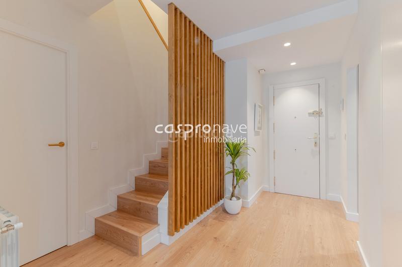 Foto 616fb5a5-58b1-48db-859d-a3a68b52318a. Dúplex duplex recien reformado avda lidon- ref p00549 en Castellón de la Plana