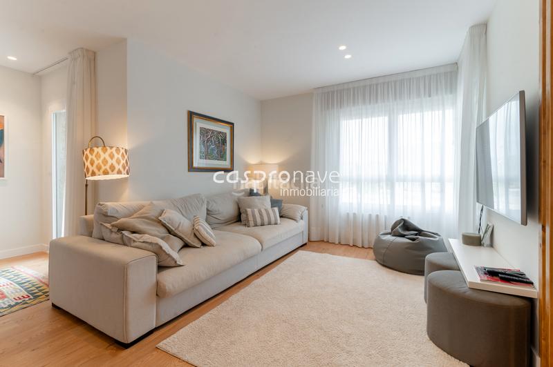 Foto 7637ca36-6d3b-4d75-9df4-0b2a498a8dfa. Dúplex duplex recien reformado avda lidon- ref p00549 en Castellón de la Plana