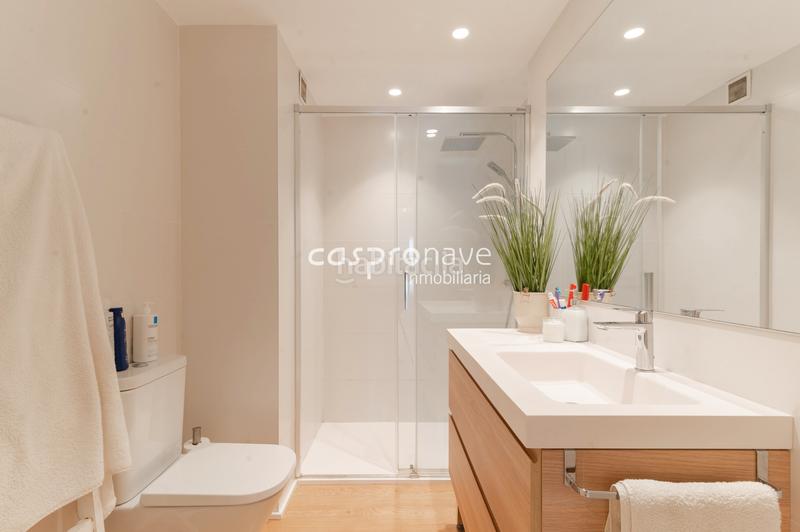 Foto f61ffe75-3d59-4461-b80c-73aa4e5e5702. Dúplex duplex recien reformado avda lidon- ref p00549 en Castellón de la Plana