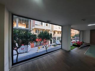 Location Local commercial à Carrer del comte pestagua 35. Local comercial en el centro de castellón – 300 m², listo para e