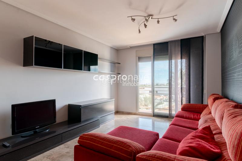 Foto a45879f9-c4c1-40ab-bda2-df9a16fff1ae. Flat with parking in Centro Almazora / Almassora