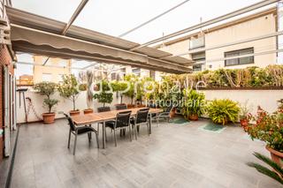 Chalet in Carrer de joan herrera 1. Exclusiva vivienda unifamiliar en pau lledo