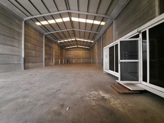 Rent Industrial building in Carrer dels almogàvers 14d. Nave industrial de 620m  en almazora – celp