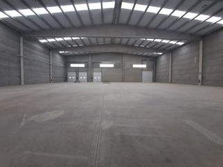 Rent Industrial building  Camí del pla de museros. Alquiler nave en almazora de 1150m2 y muelles de carga- n00530