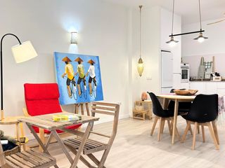 Etagenwohnung in Ensanche - Parque del Oeste. Vivienda en planta baja con mucho encanto y terraza