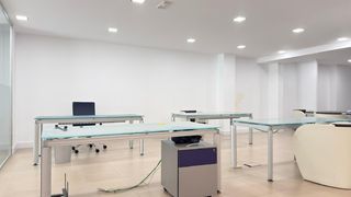 Business premise in Carrer de Navarra 92