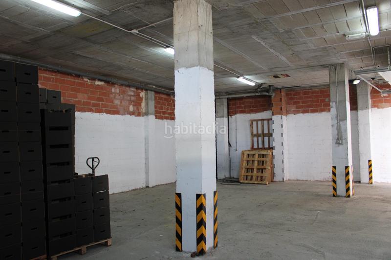 Foto f8350a45-de39-4e25-8c71-d2aa60120d51. Geschäftsraum in Oliva pueblo Oliva