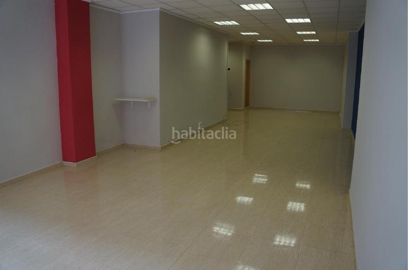 Foto 0e0dac4a-6ecc-4311-83bd-3dff5b9f93bd. Geschäftsraum in Oliva pueblo Oliva