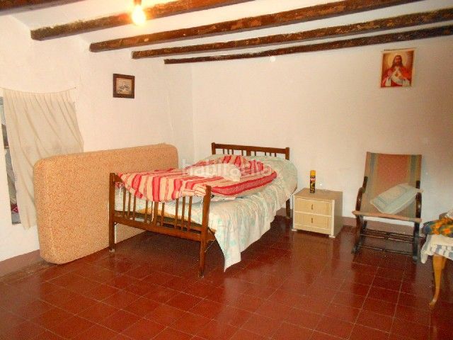 Foto 7011fa5c-aa8f-445e-aa14-c3b4afbd88ab. Casa a Oliva pueblo Oliva