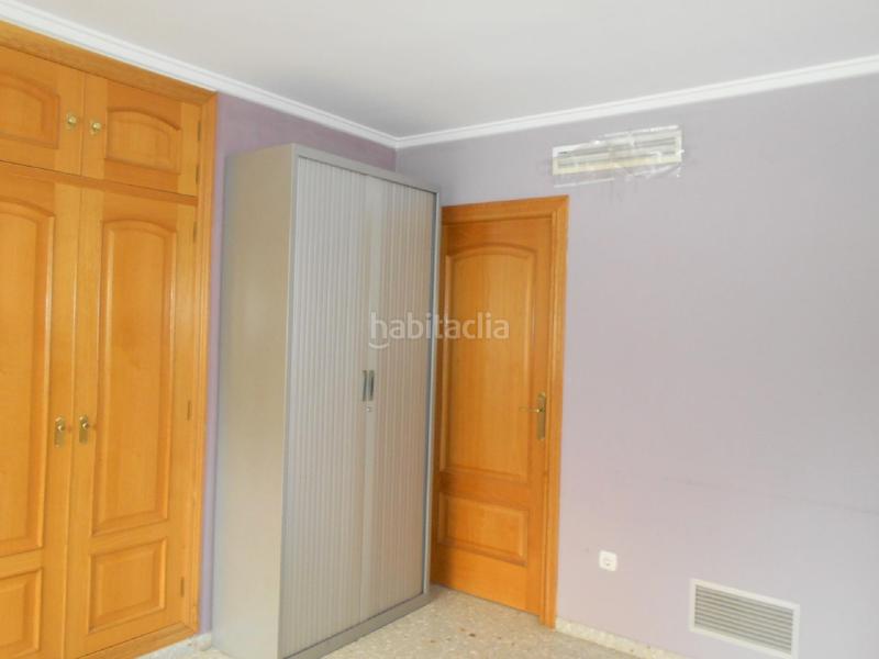 Foto daaed80c-e1f8-4379-bca9-cadd6cc4cee3. Local commercial dans Oliva pueblo Oliva
