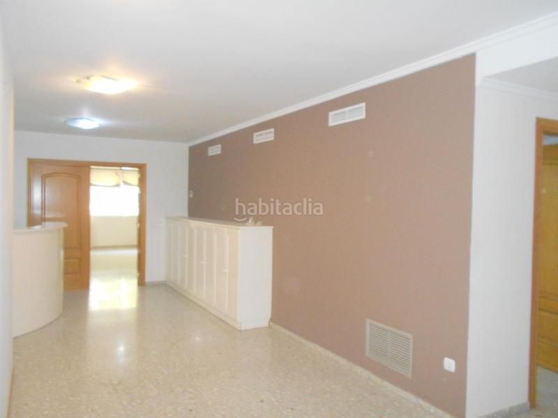 Foto ed0d25d8-b37a-4a0e-bff9-51e865a65521. Local commercial dans Oliva pueblo Oliva