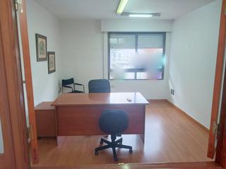 Oficina a Oliva Pueblo