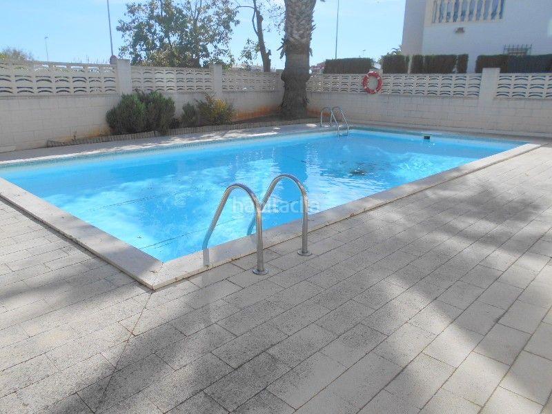 Foto f43f4bd7-a81f-4556-8141-0e620de14cf8. Lloguer àtic amb calefacció aparcament piscina a Oliva