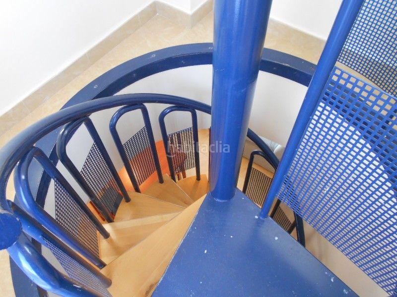 Foto d187fdd2-40a9-45ca-b711-3805a1d6425e. Rent penthouse with heating parking pool in Oliva nova Oliva