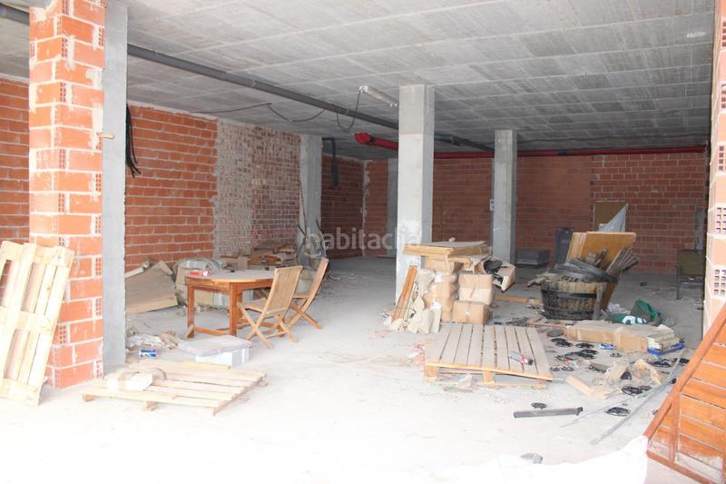 Foto 080e36c0-d57a-4bd5-99f1-b161cb0fdae3. Local comercial en Oliva pueblo Oliva