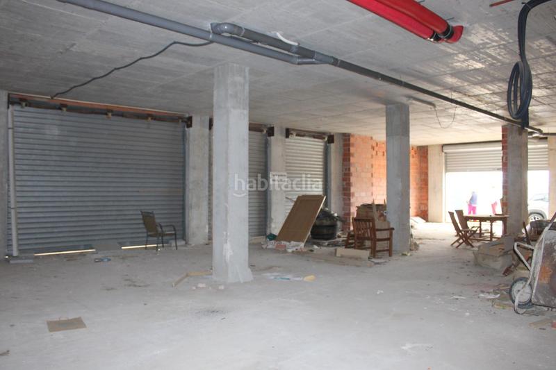 Foto 1d4e9b05-fb55-4393-a25e-0df90c090fc1. Local comercial en Oliva pueblo Oliva