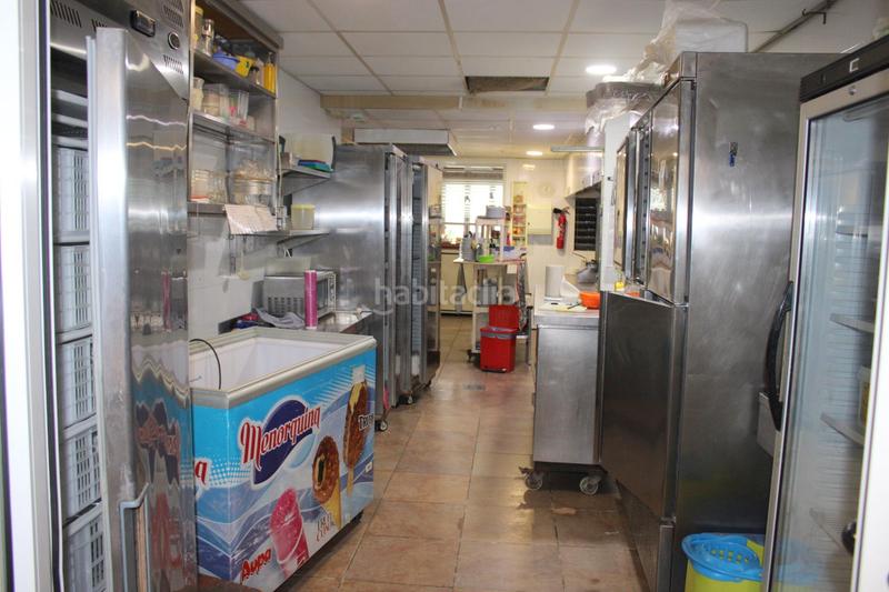 Foto 5db1fcbc-3df4-4ca7-865f-7fe5ae0d2a62. Local comercial en Oliva playa Oliva