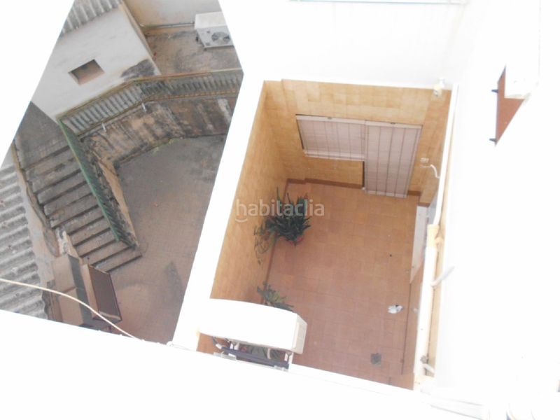 Foto b6be31b8-8618-4c79-9027-e6cffcd1d35a. Edificio in Oliva pueblo Oliva