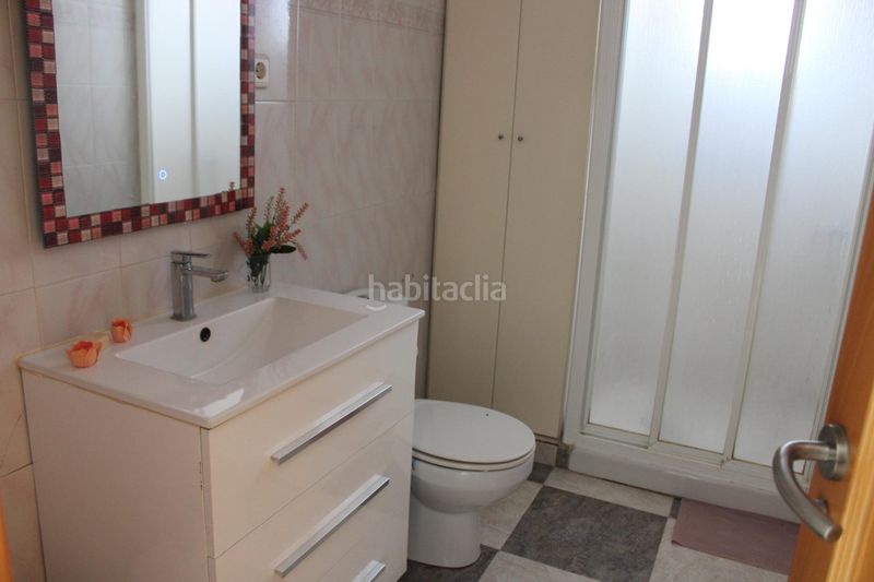 Foto 327f1463-882b-492d-ac0b-50680d0a9f24. Casa amb calefacció aparcament a Oliva playa Oliva