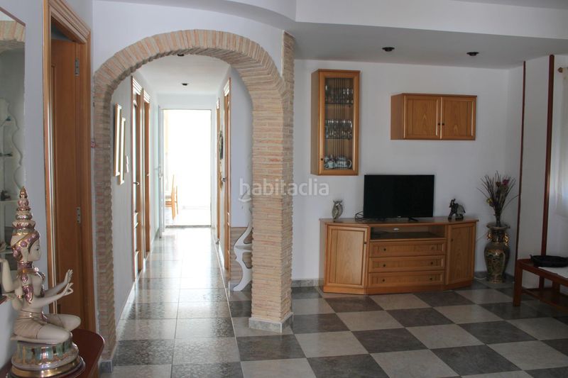 Foto 3a05a18c-9920-4c5f-a8b6-2c54b1a75c19. Casa amb calefacció aparcament a Oliva playa Oliva