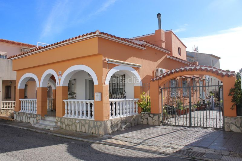 Foto 672583e7-bd25-4802-9edb-afbafab30db4. Casa amb calefacció aparcament a Oliva playa Oliva