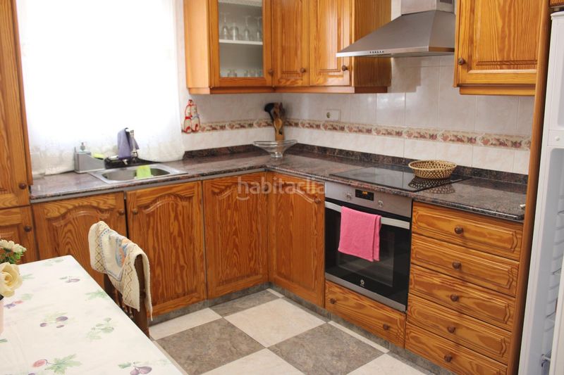 Foto 8b70213d-eba5-4cf0-ae4a-1fc1e6fb2325. Casa amb calefacció aparcament a Oliva playa Oliva