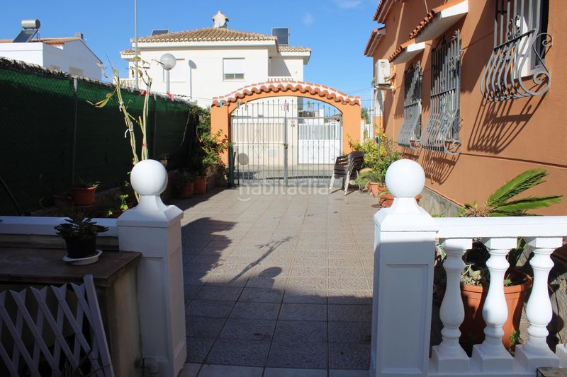Foto d5309c05-c310-4a6a-93eb-5fa4ae9b5343. Casa amb calefacció aparcament a Oliva playa Oliva