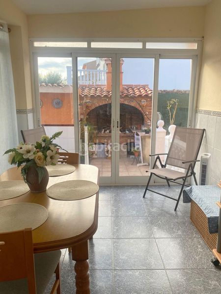 Foto e7e9f925-7121-41f3-9bc6-ee937decf909. Casa amb calefacció aparcament a Oliva playa Oliva