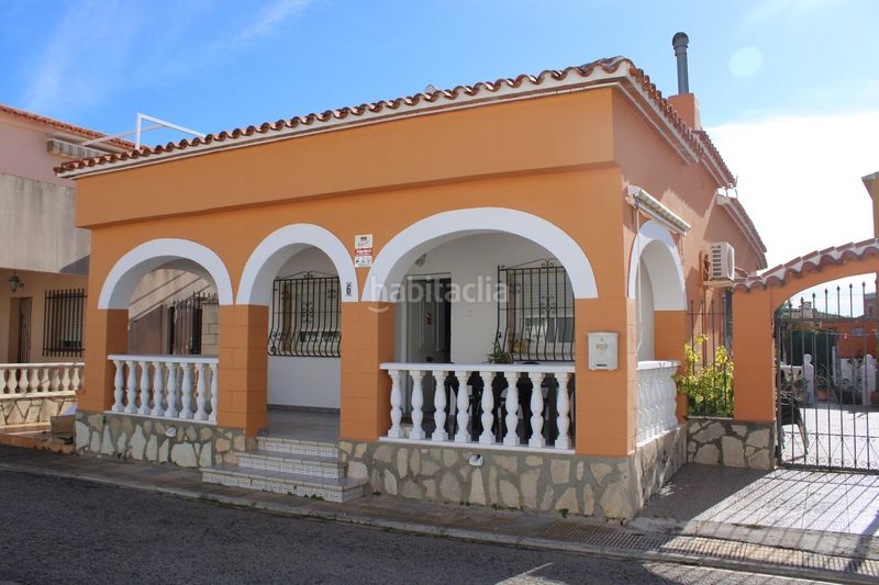 Foto f51185e9-3af0-4a96-a96d-def95fa1c02e. Casa amb calefacció aparcament a Oliva playa Oliva