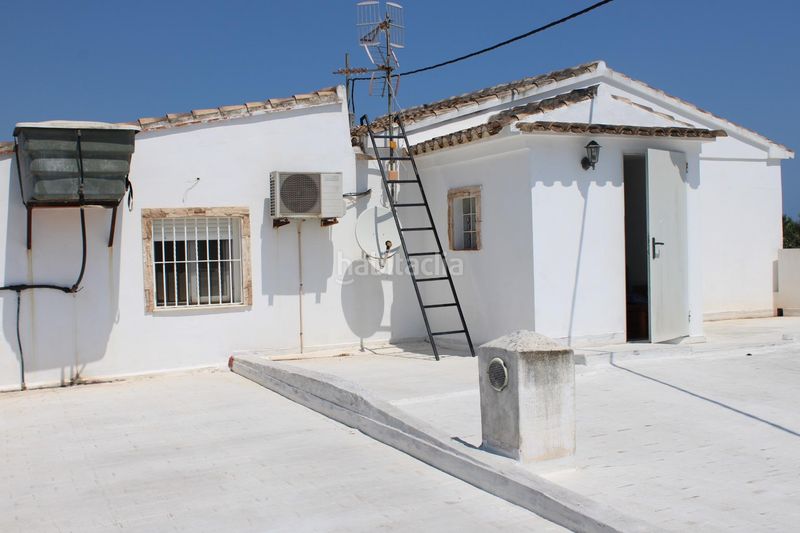Foto a20ea986-26f8-4088-b15b-41313ffef60b. Xalet amb aparcament piscina a Oliva pueblo Oliva