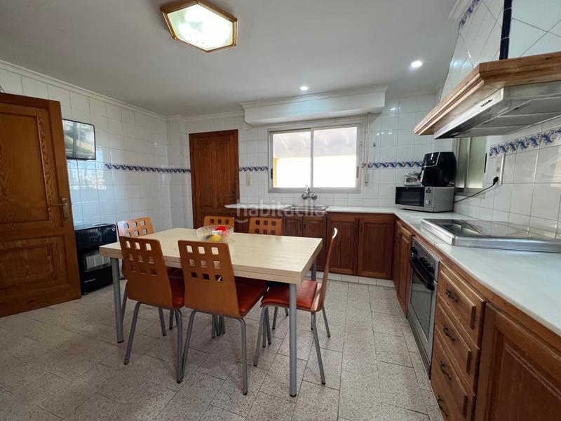 Foto c4a99226-51d6-4e36-8b1a-049c5a1cf3ed. Chalet in carrer vela in Oliva playa Oliva