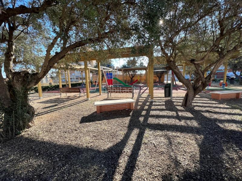 Foto 9b8093a3-ecb6-4cc9-99b1-5b666160f881. Chalet en carrer vela en Oliva playa Oliva