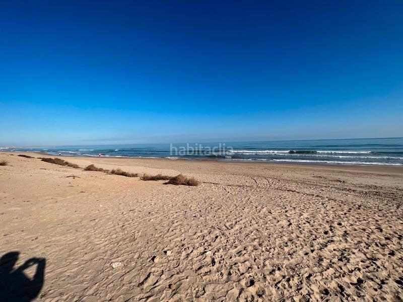 Foto b9d7c468-3e32-40ba-a189-65aeb3c45965. Chalet en carrer vela en Oliva playa Oliva