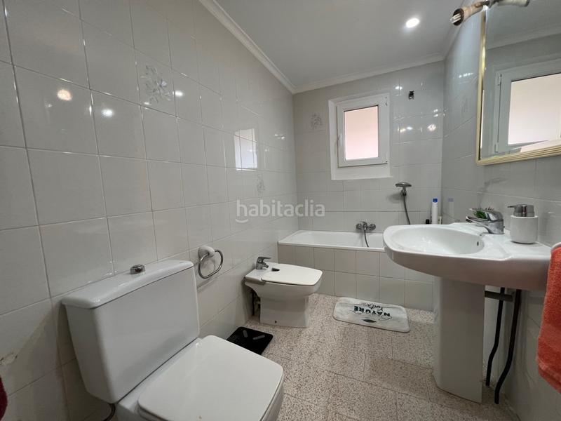 Foto f9d5419e-e725-41ae-a599-61cb4df73d84. Chalet en carrer vela en Oliva playa Oliva